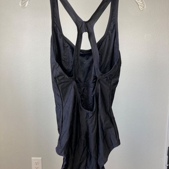 Black one piece speedo bathing suit - Picture 3 of 14